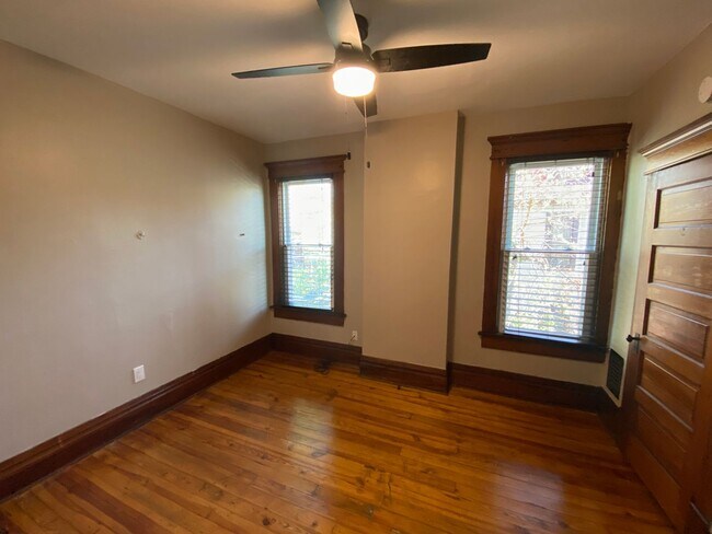 Building Photo - Michigan Ave 1495-1497 TNB