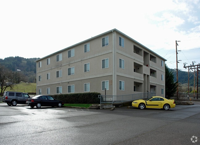 Primary Photo - 3030 W Goedeck Ave