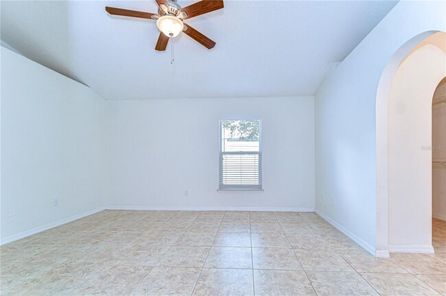 Building Photo - 18303 Elmhurst Ln