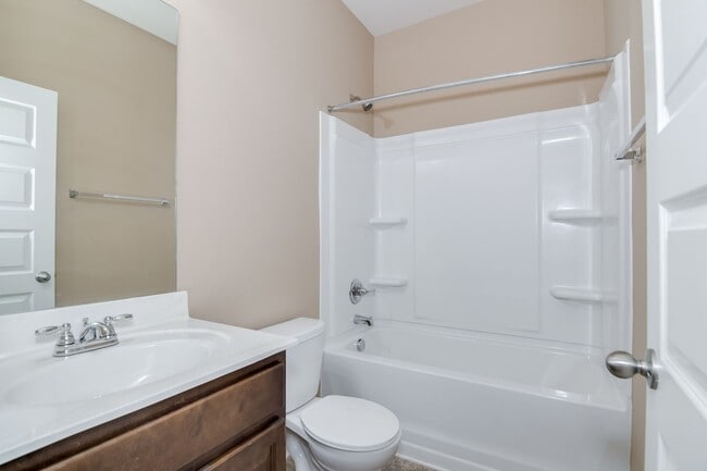 Building Photo - 5403 Hadwin Ct