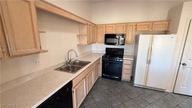 Building Photo - 2066 Poppywood Ave