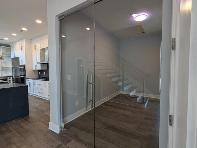 Building Photo - 4018 Southpoint Lndg Wy