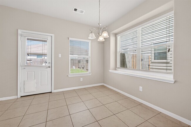 Building Photo - 19662 Little Pine Ln