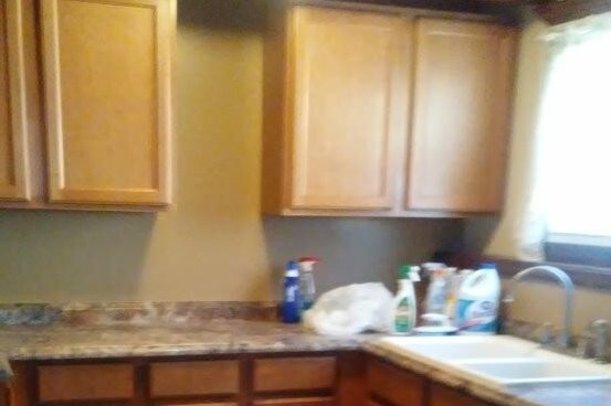 Building Photo - 121 S 13th Ave