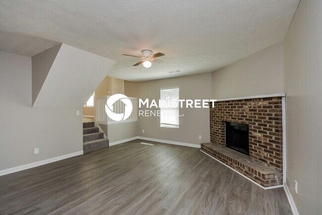 Building Photo - 3 Bedroom Pet-Friendly Home in Ellenwood, GA with Main Street Renewal