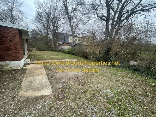 Building Photo - Single Family