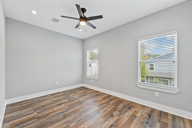 Building Photo - 7704 Sealey St