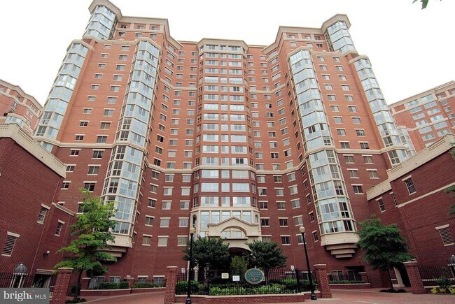Building Photo - 2181 Jamieson Ave