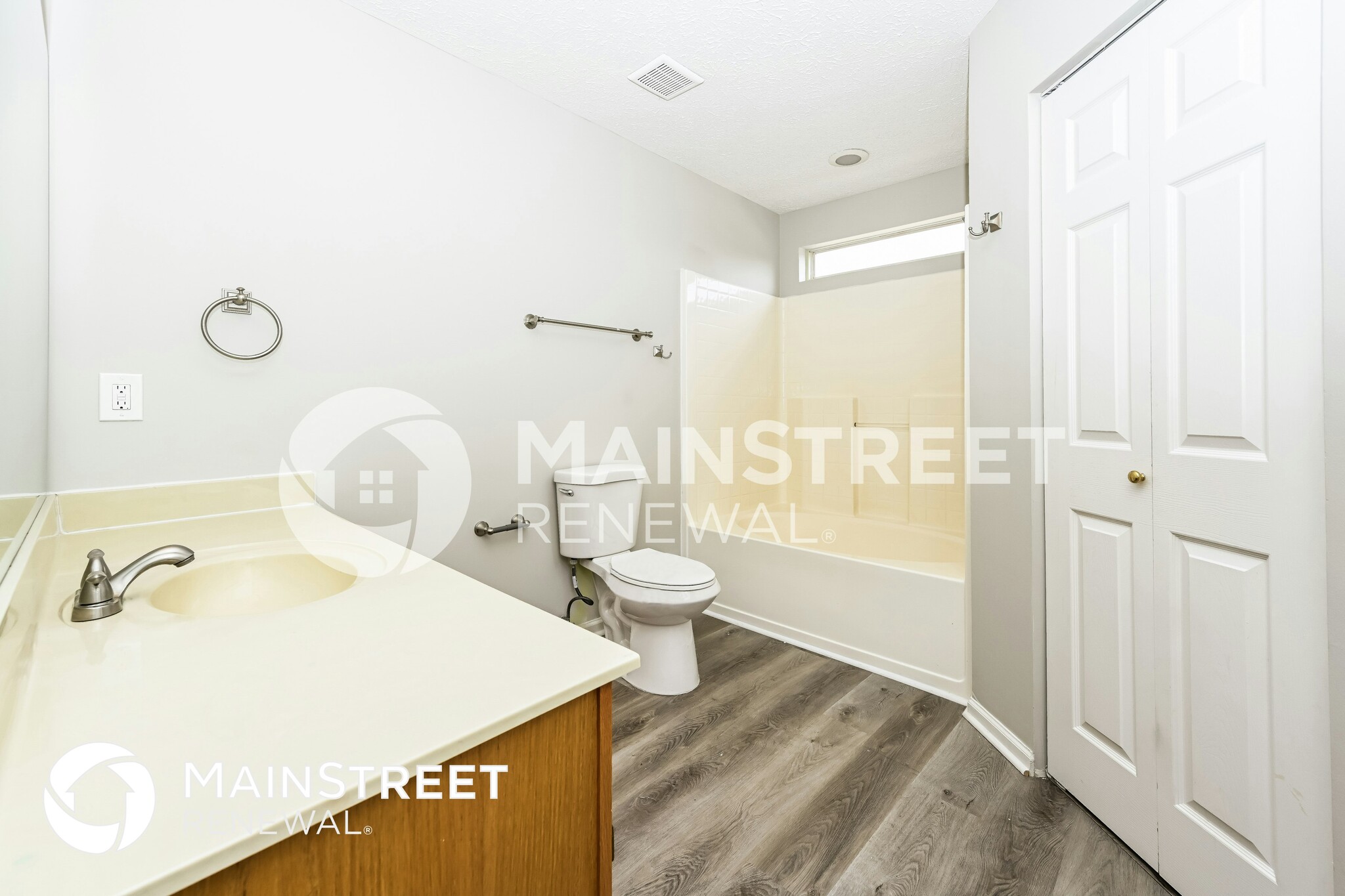 Building Photo - 3028 Glenboro Dr