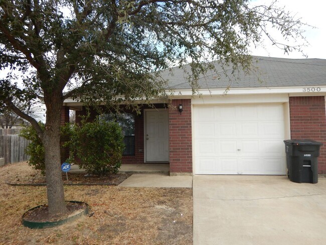 Building Photo - 3500 Dustin Ct