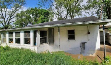Building Photo - 2/3 BR Massillon Ranch for Rent