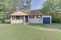 Building Photo - 1316 Gabriel Dr