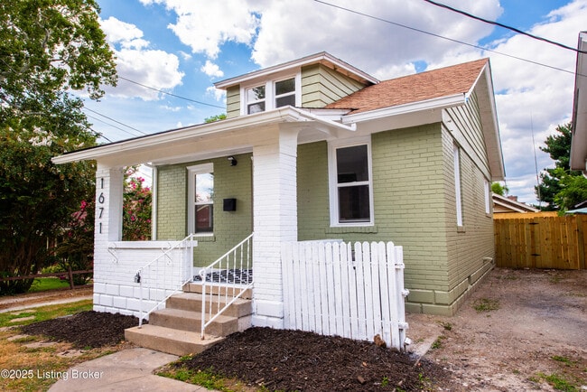 Building Photo - 1671 Trigg St