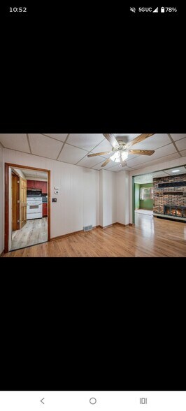 Building Photo - 104 Frank Ave NE