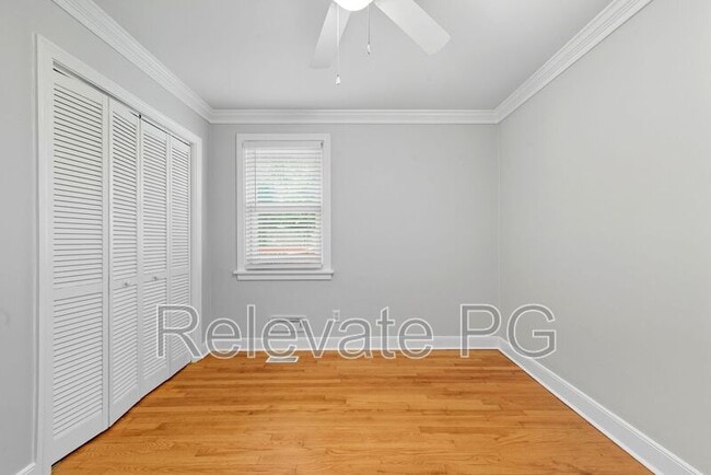 Building Photo - 8803 Weldon Dr