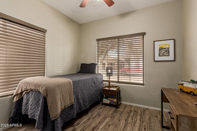 Building Photo - 2052 N Holguin Way