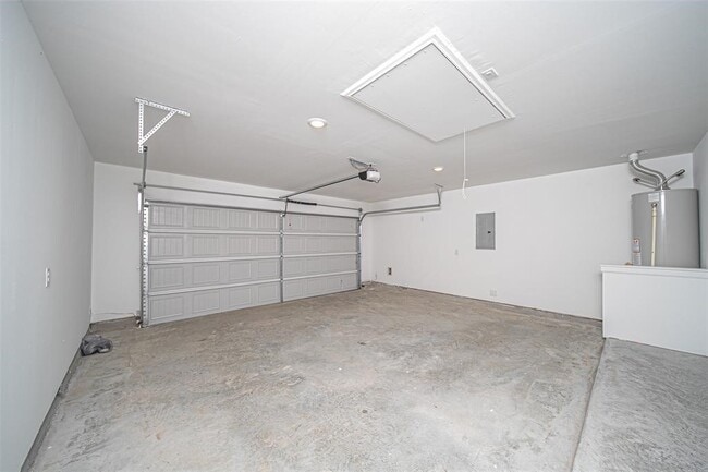 Building Photo - 3820 Moss Hl Rd
