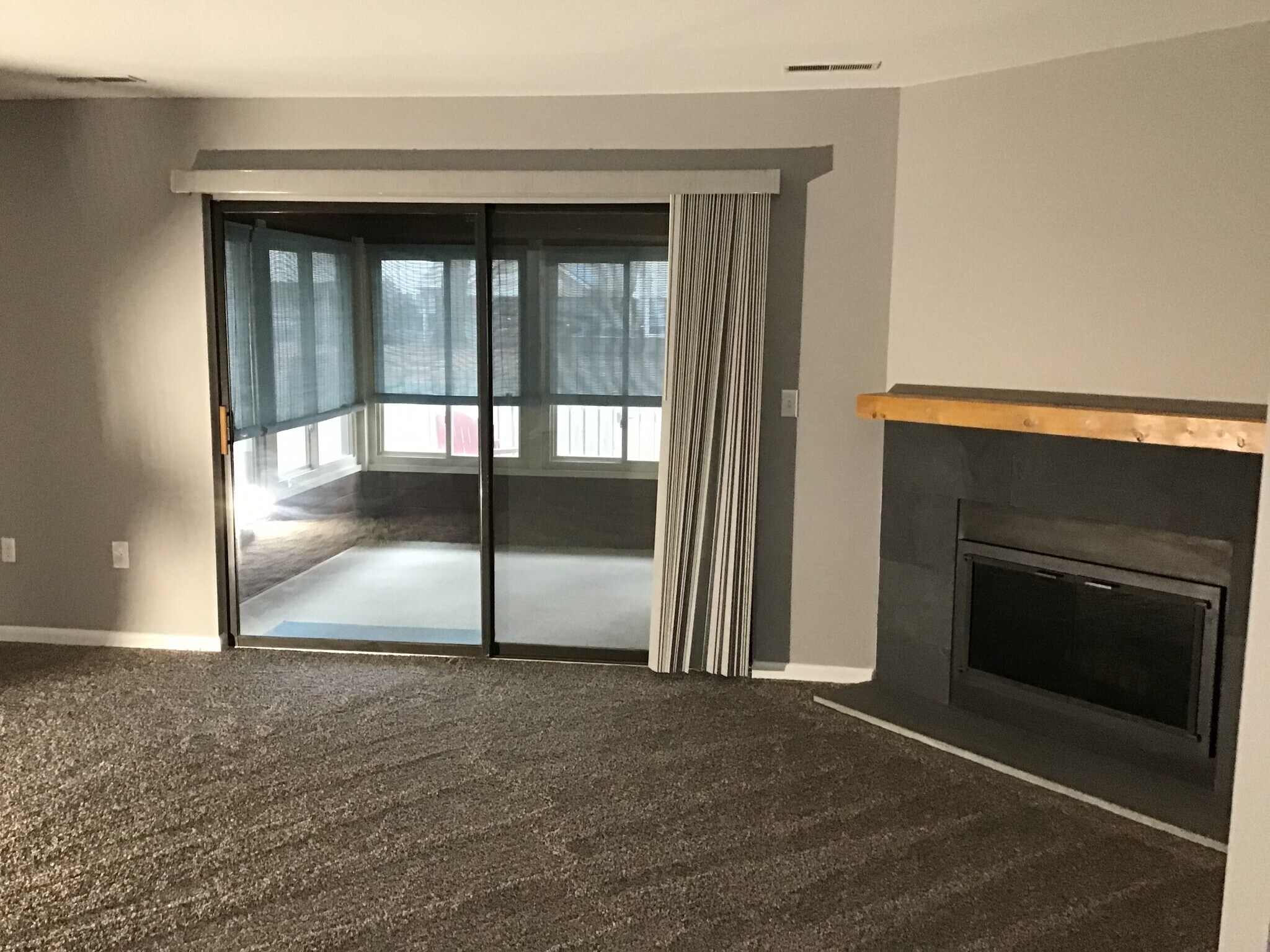 Building Photo - 403 Stonegate Ct