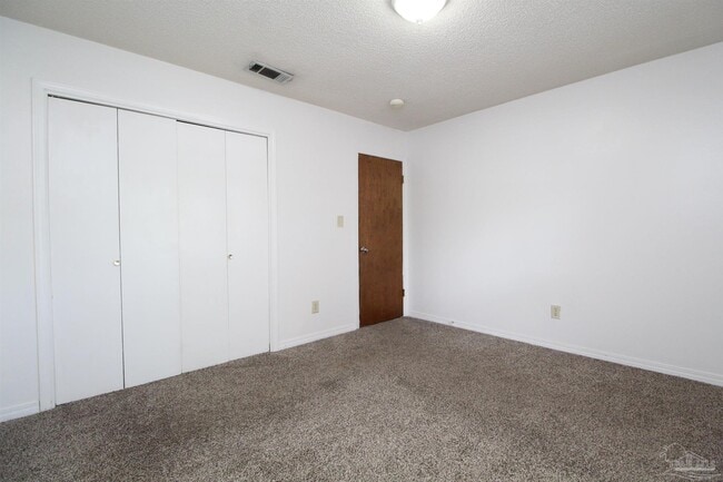 Building Photo - 9541 Sunnehanna Blvd