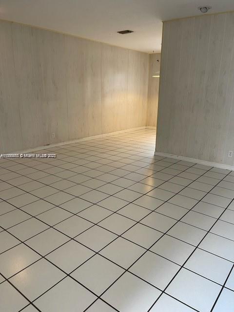 Building Photo - 5219 SW 43rd Terrace