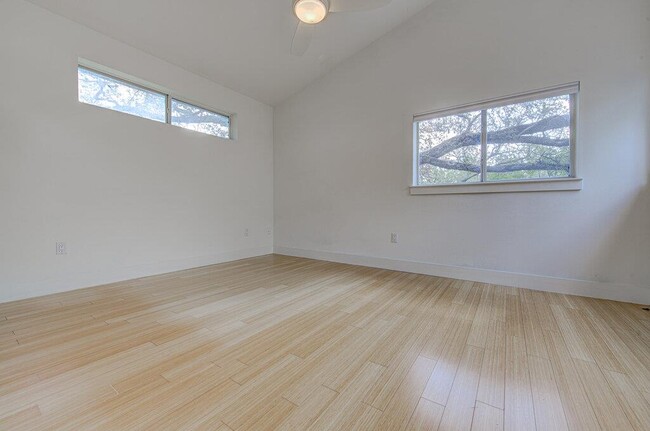 Building Photo - 5004 Delores Ave