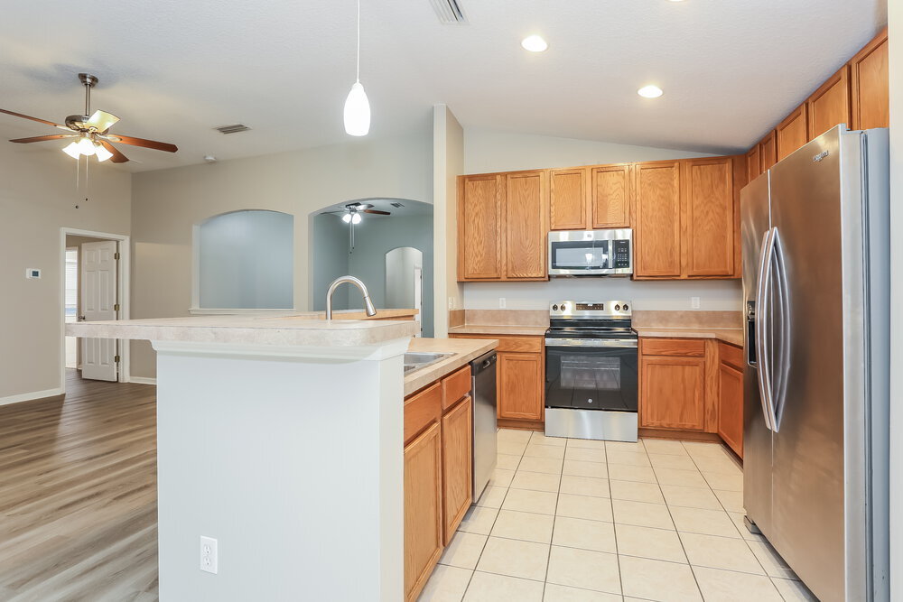 Building Photo - 1048 Beckingham Dr
