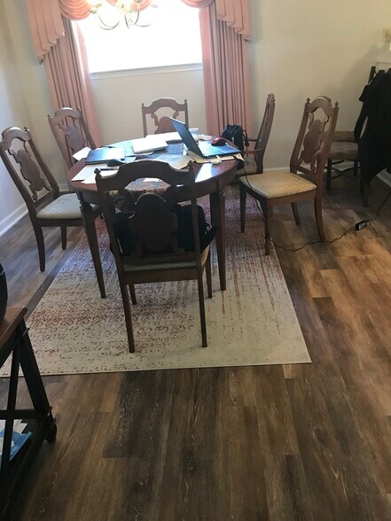 Dining Room - 410 Avenue E