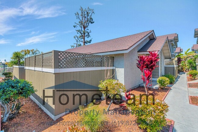 Building Photo - 2 BR / 1.5 BA 886 Sq ft. Spring Valley/ Paradise Hills