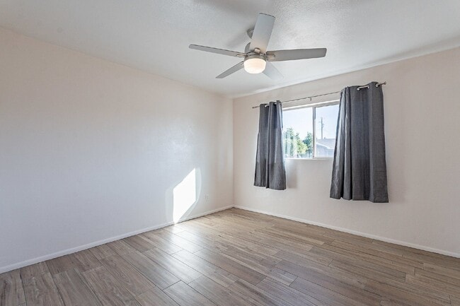 Building Photo - 8416 E Rancho Vista Dr