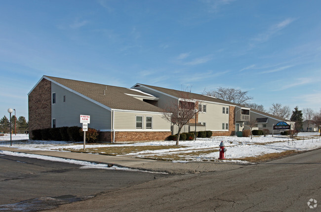 Primary Photo - Old Farm Village Apartments