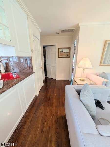 Building Photo - 48 Mt Kemble Ave