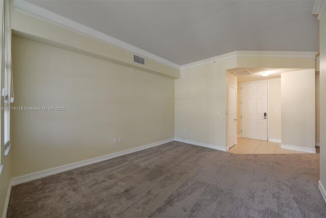 Building Photo - 3001 NE 185th St