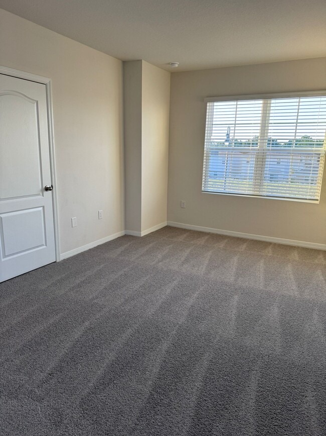 Building Photo - 1584 Swan Swim Dr