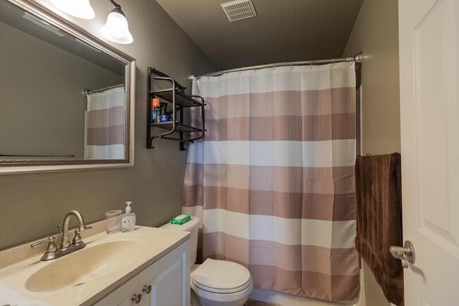 Building Photo - 1245 S Flatrock Cir