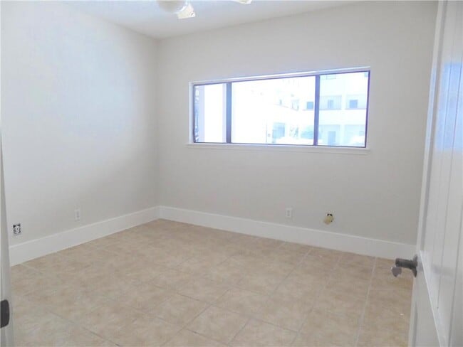 Building Photo - 2605 Enfield Rd