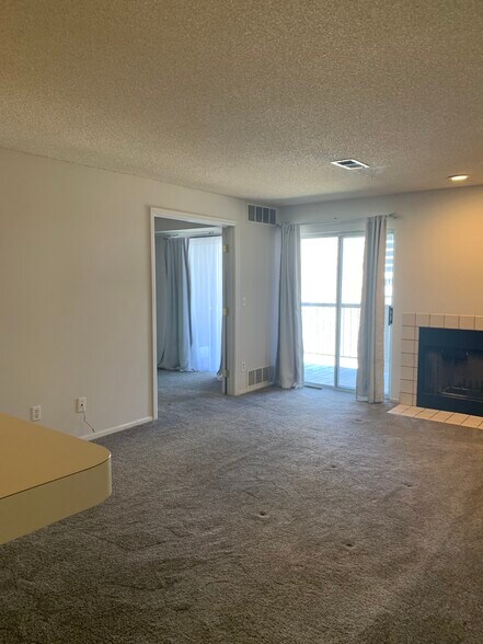 Building Photo - 2575 S Syracuse Way