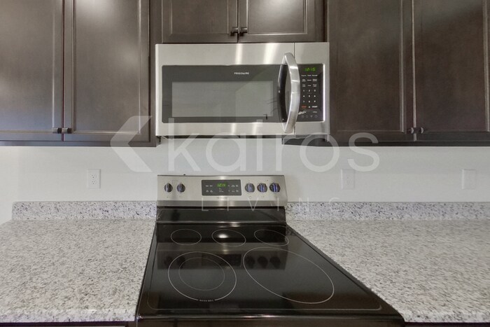 Building Photo - 129 Salvat Dr