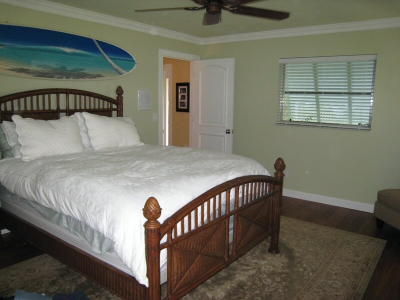 Building Photo - 1 SE Sharon St