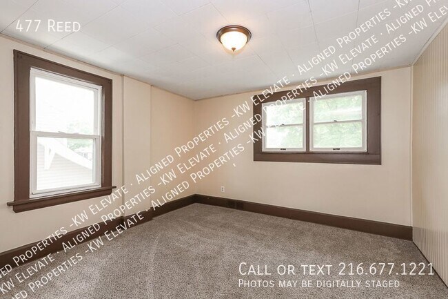 Building Photo - 477 Reed-