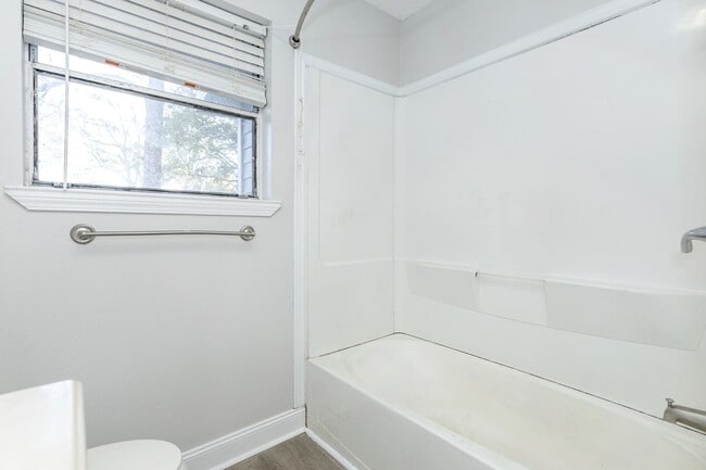 Building Photo - 2314 14th St