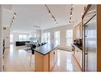 Building Photo - 408 N 1st St