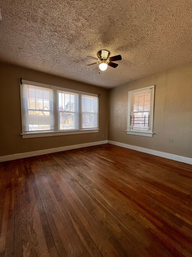 Building Photo - 2121 17th Street