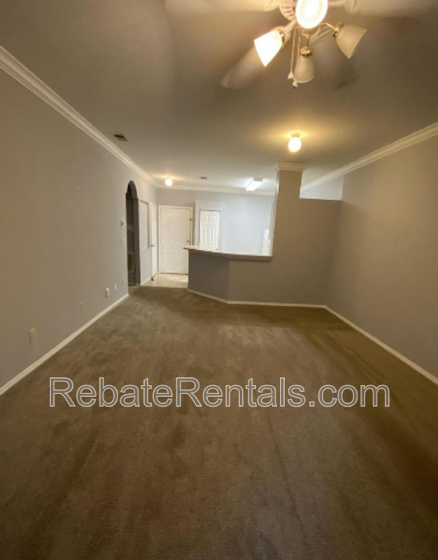 Building Photo - 13810 Sutton Park Dr N