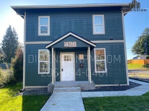 Building Photo - 426 S 60th St