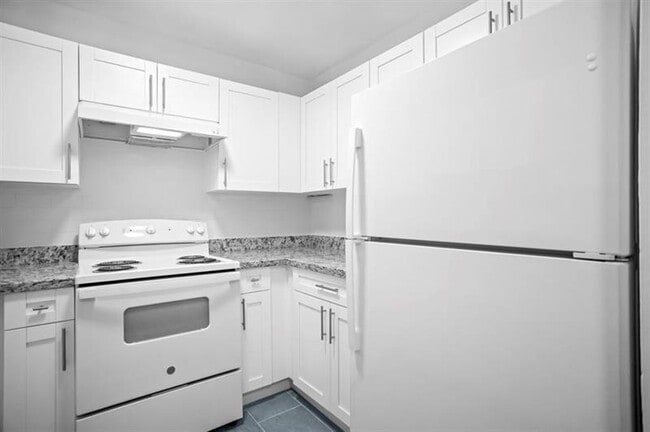Building Photo - 493 NW 43rd St