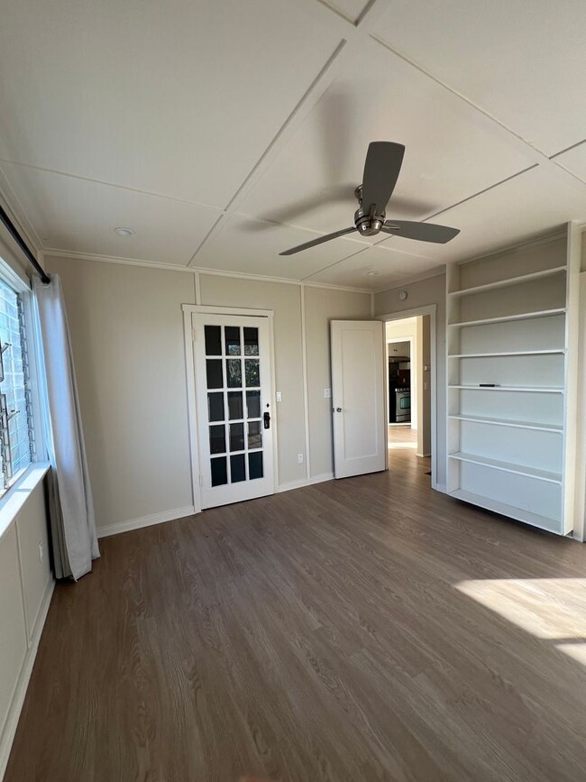 Building Photo - Laguna Beach Cottage Home 2 Bed 1 Bath