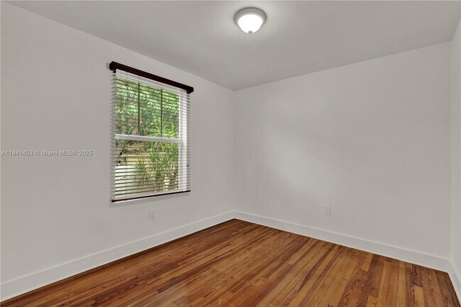 Building Photo - 1624 SW 11th Terrace
