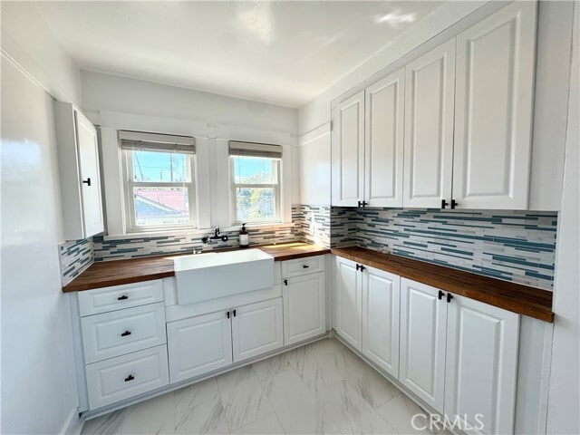 Building Photo - 450 W 38th St