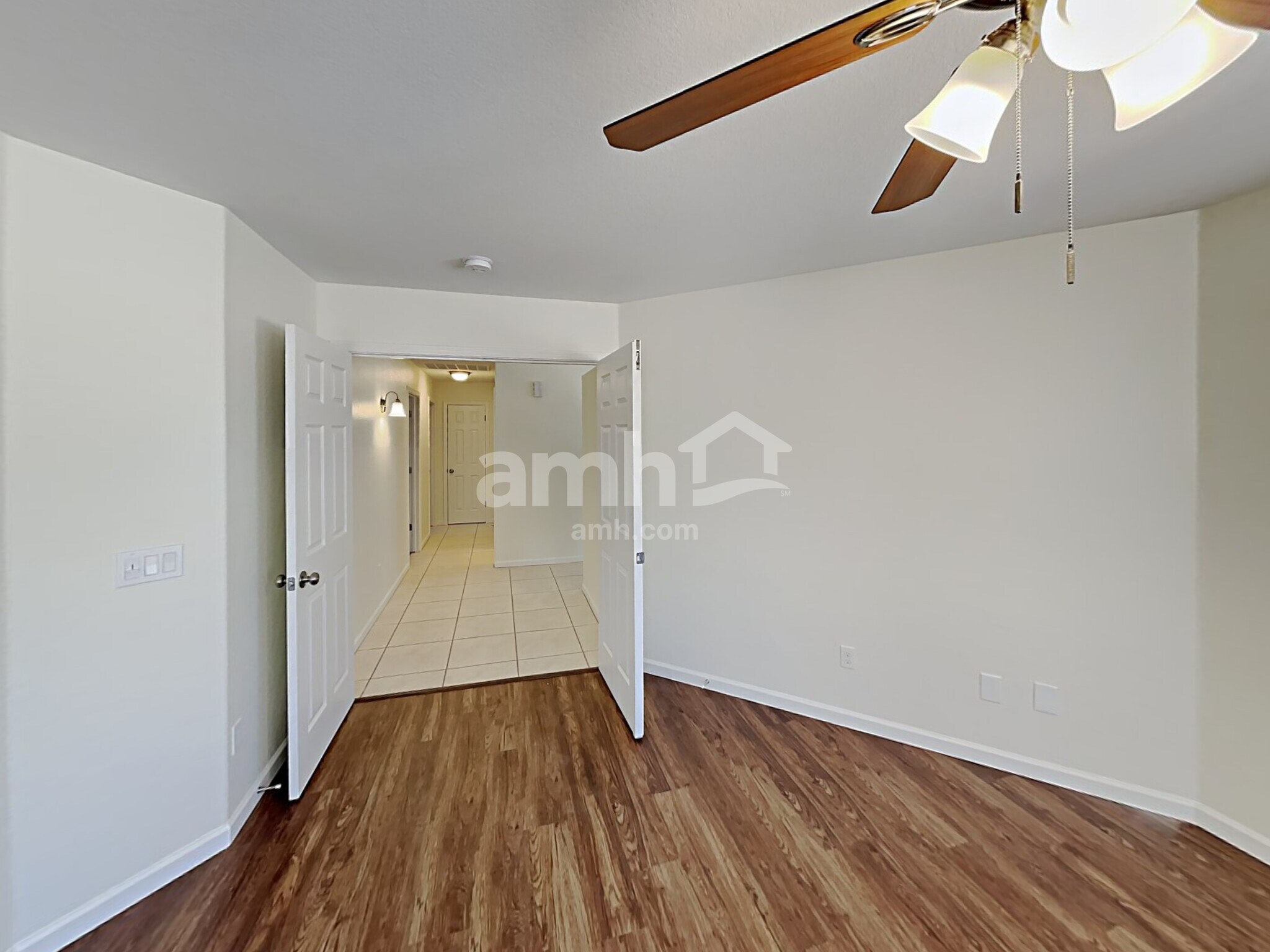 Building Photo - 9224 E Lobo Ave