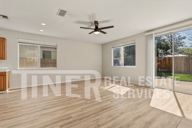 Building Photo - 11501 Pyrites Way